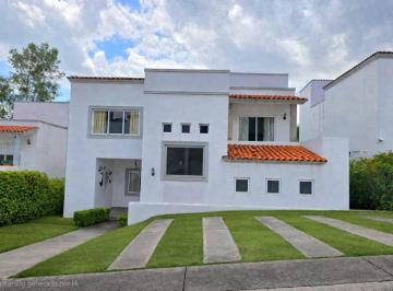 Casa de 3 habitaciones, Atizapán de Zaragoza · Casa en Venta en Real Esmeralda