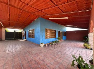 1 · Casa de Campo con Piscina y Cocina Integral en Venta en El Olivo, Matamoros