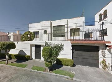 Casa de 6 habitaciones, Gustavo A. Madero · Casa con 599 m² Superficie de Terreno y 6 Habitaciones en Venta en Lindavista