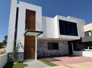 Casa de 3 habitaciones, El Marqués · Casa en Renta en Centro Sur Queretaro, Mallorca Residencial Semiamueblada