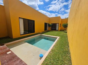 Casa de 3 habitaciones, Conkal · Casa en Venta de 3 Habitaciones 9 Paneles Solares y Alberca en Conkal, Mérida Yucatán.