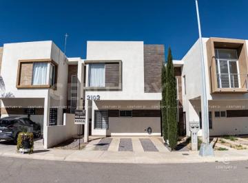 Casa · 156m² · 3 Recámaras · Casa Amueblada en Renta en Bosques Boreales, Chihuahua, Chih.