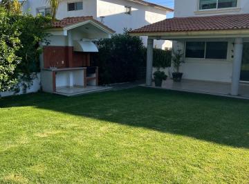 Casa de 4 habitaciones, Atlatlahucan · Casa con 700 m² de Terreno y 4 Recámaras en Venta en Lomas de Cocoyoc
