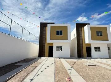 1 · Casa en Venta en Monterreal, Torreón con 3 Recámaras y Patio