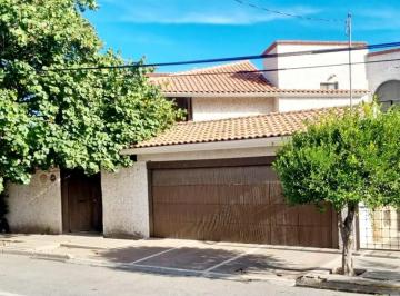1 · Casa en Venta en San Isidro