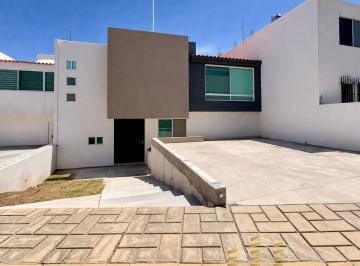 Casa de 4 habitaciones, León · Casa en Venta en Gran Jardín, León Gto.