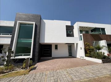 1 · Casa en Venta en Lomas de Angelopolis, Puebla