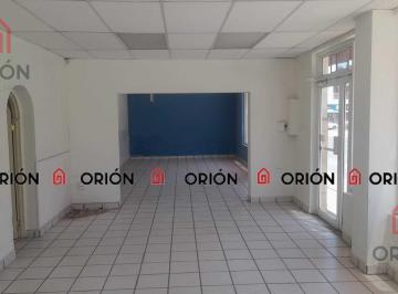 Local comercial · 100m² · 2 Estacionamientos · Local en Renta en Av Ocampo