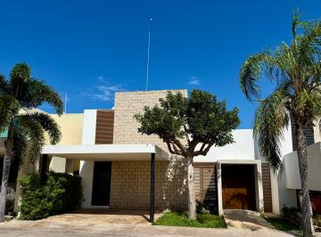 Casa de 3 habitaciones, Mérida · Renta Casa Temozón Norte, Mérida, de Una Planta, 3 Recámaras, Piscina, Privada