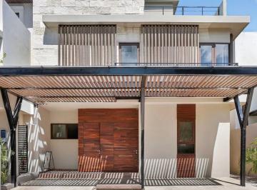 Casa de 3 habitaciones, Benito Juárez · En Venta Preciosa Casa en Vía Cumbres, Cancún
