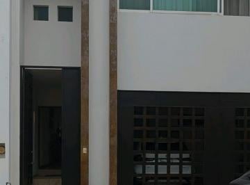 Casa de 4 habitaciones, Monterrey · Casa en Venta Cumbres Elite 7 Sector