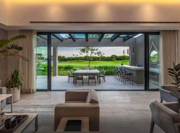 Casa de 2 habitaciones, Mérida · Casa en Campo de Golf, Alberca Privada, en Venta, Yucatán Country Club, Mérida