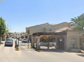 Casa de 3 habitaciones, Tijuana · ¡Oportunidad! Jardines Agua Caliente Tj: Privada, Gran Plusvalía y Ahorro Especial Bajo de Mercado. B