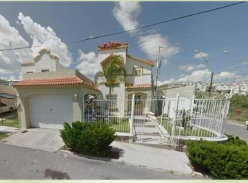 Casa de 4 habitaciones, Chihuahua · ¡Oportunidad! Praderas de León Chih: Zona Familiar, Alta Plusvalía y Gran Ahorro Bajo de Mercado.!