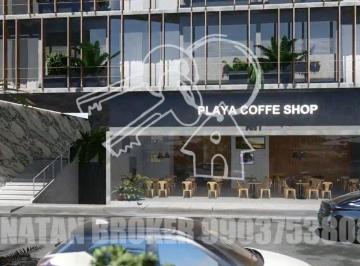 Local comercial , Solidaridad · Local Comercial Sobre Av 10 Frente Al Coco Bongo en Pb de Edificio con Amenidades