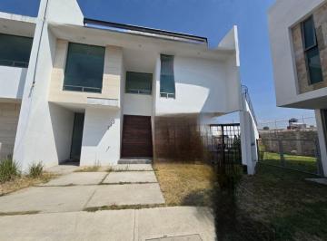Casa en condominio de 3 habitaciones, Pachuca · Venta Casa 3rec con Jardín Fracc Residencial Cedros Pachuca