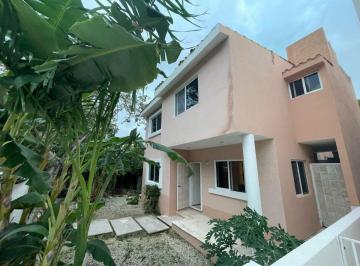 Casa de 4 habitaciones, Solidaridad · Casa con 480 m² Cerca de Playa Golf y Marina en Riviera Maya