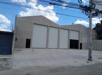 Local comercial , Querétaro · Rento Local Comercial de 268 m² Sobre La Autopista a México Frente Al Monumento a Conin