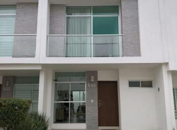Casa en condominio de 2 habitaciones, Zapopan · Casa en Venta en Mariano Otero