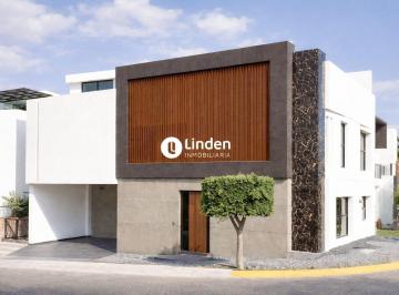 Casa · 295m² · 4 Recámaras · 2 Estacionamientos · Casa en Venta en Parque Victoria, Lomas de Angelópolis, Puebla.