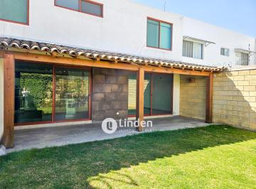 Casa · 281m² · 3 Recámaras · 2 Estacionamientos · Casa en Venta en Residencial Zerezotla, Cholula de Rivadavia, Puebla.