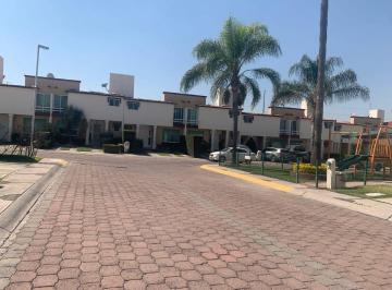 Casa de 3 habitaciones, Querétaro · Casa en Venta en Excelente Ubicación