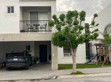 Casa de 3 habitaciones, Saltillo · Casa en Venta en Cerrada San Lorenzo con Excelente Ubicación