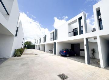 Casa de 2 habitaciones, Mérida · Cholul Townhouse Amueblado en Renta en Privada Ayrea Living