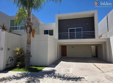 Casa · 250m² · 3 Recámaras · 3 Estacionamientos · Casa en Venta en Fracc. Las Quintas Durango