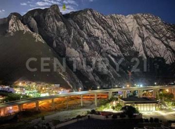 Quinta · 300m² · 1 Recámara · 60 Estacionamientos · Renta de Quinta | Parque Ecologico La Huasteca | Santa Catarina