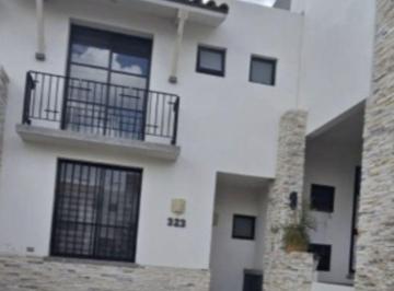 Casa de 3 habitaciones, León · Casa en Renta Lombardía León