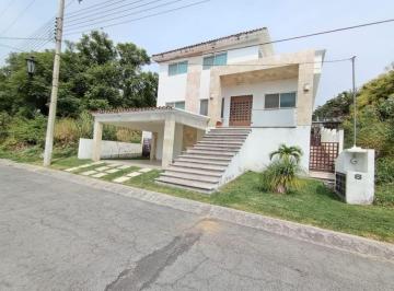 Casa de 4 habitaciones, Atlatlahucan · Casa en Venta en Fraccionamiento Lomas de Cocoyoc Morelos