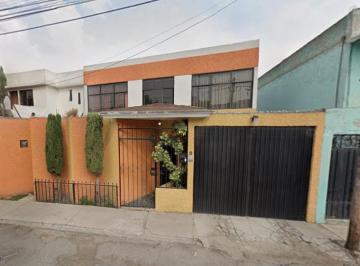 Casa de 3 habitaciones, Ecatepec de Morelos · Casa en Venta en Jardines de Santa Clara, Ecatepec
