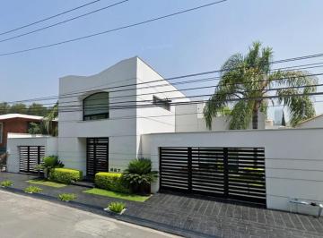Casa de 4 habitaciones, San Pedro Garza García · Casa de Recuperacion Bancaria