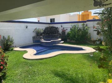 Casa de 3 habitaciones, Cuernavaca · C Casa Amplia 3 Recámaras en Renta en Vista Hermosa con Alberca