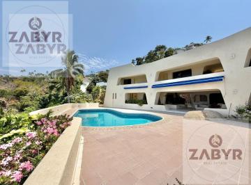 Casa · 700m² · 4 Recámaras · Casa - Fraccionamiento Las Brisas