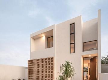 Casa de 3 habitaciones, Mérida · Casa en Venta Mérida, Dzityá con Alberca y Recámara en Planta Baja