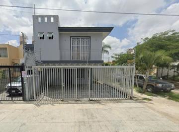 Casa de 4 habitaciones, Zapopan · Casa en Venta en Jardines del Valle Zapopan