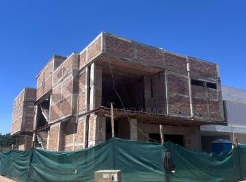 Casa de 4 habitaciones, Tlajomulco de Zúñiga · Casa - Proyecto Para Terminar y Capitalizar: Inversión en La Rioja Residencial