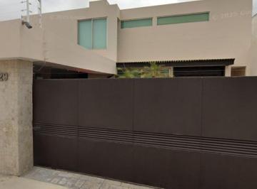 Casa de 5 habitaciones, Mérida · Casa en Venta en Calle 26, Fraccionamiento de Altabrisa, Mérida.