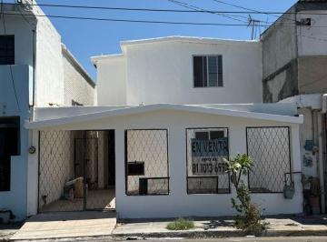 Casa de 3 habitaciones, General Escobedo · Hermosa Casa Residencial en Los Pinos