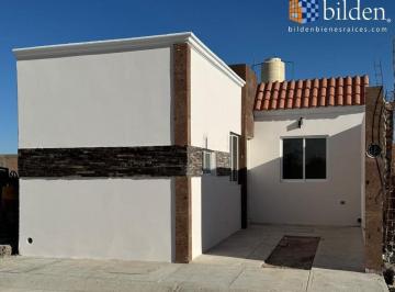 Casa · 70m² · 3 Recámaras · 1 Estacionamiento · Casa en Venta en Fracc. Altamira Durango