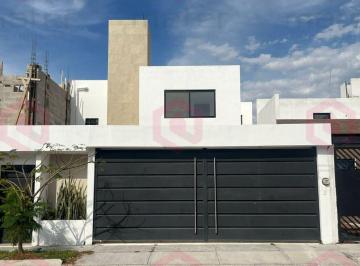 Casa de 3 habitaciones, Corregidora · Casa en Venta Santa Fe Tlacote | 3 Recámaras, Jardín, 3.5 Baños y Cochera 3 Autos