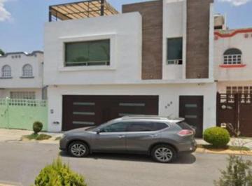 Casa de 4 habitaciones, Pachuca · ¡Hermosa Casa en Venta en Puerta de Hierro!