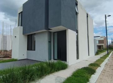 Casa · 145m² · 3 Recámaras · 2 Estacionamientos · Moderna Casa en Venta Santa Barbara en Esquina