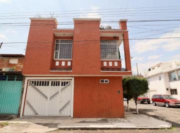 Casa de 4 habitaciones, Morelia · Casa en Venta en Morelia, Eduardo Ruiz