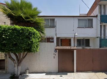 Casa de 4 habitaciones, Coyoacán · Venta de Casa en Coyoacan Paseos Taxqueña Las Trojes