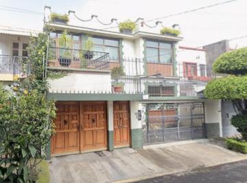 Casa de 4 habitaciones, Coyoacán · Casa en Venta en Coyoacan