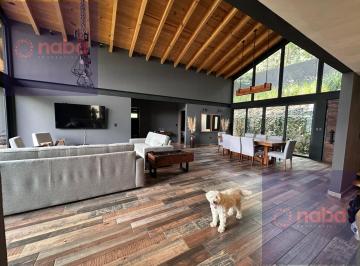 Casa en condominio · 251m² · 3 Recámaras · 2 Estacionamientos · Cabaña en Venta en Valle de Bravo | Esquema Fraccional