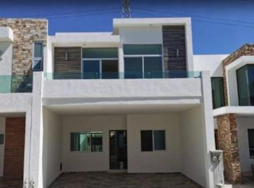 Casa de 3 habitaciones, Mazatlán · Hermosa Casa Cerca de La Playa de Venta en San Armando, Mazatlán